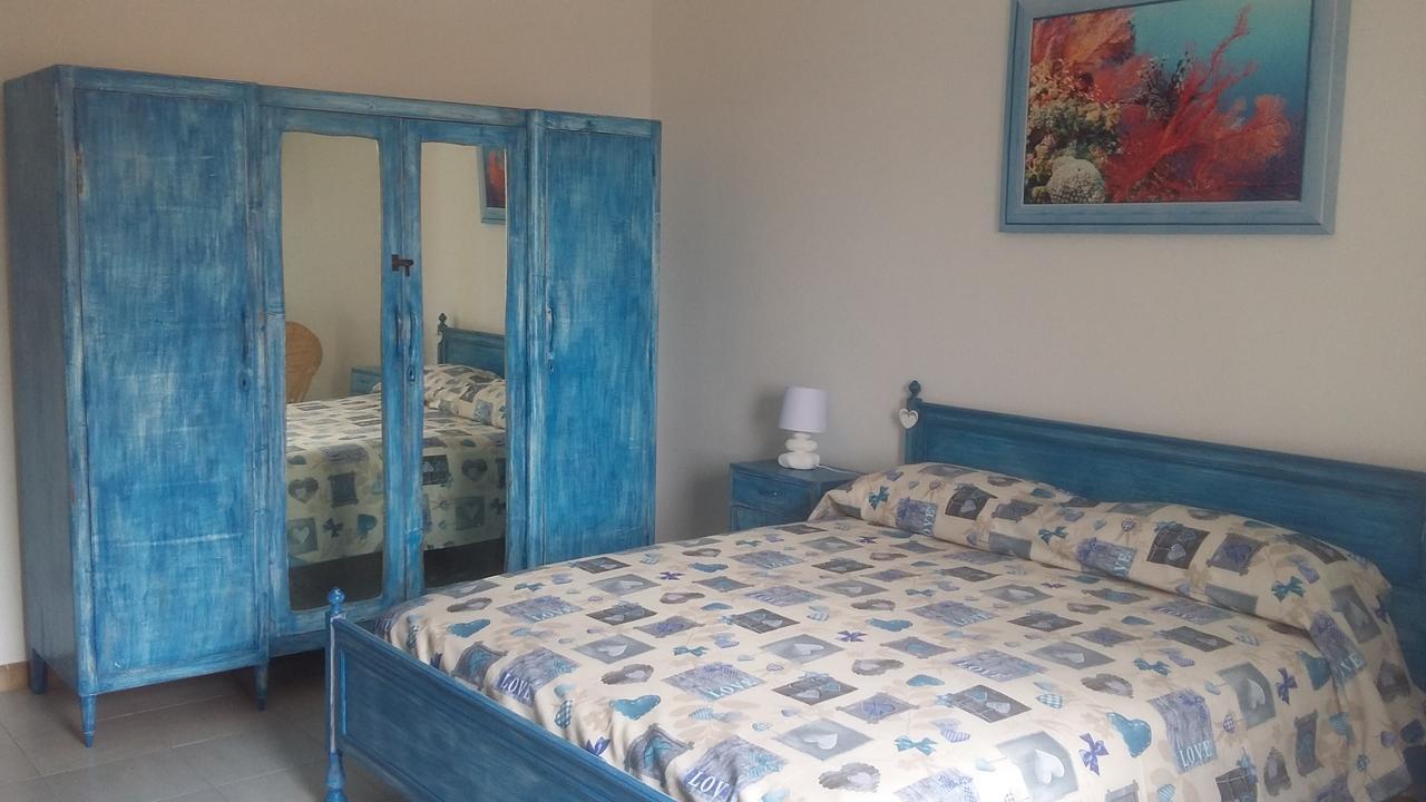 B&B Le Peonie Badesi Dış mekan fotoğraf